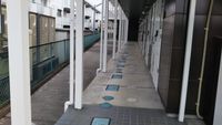 レオパレスサンローラン エントランス