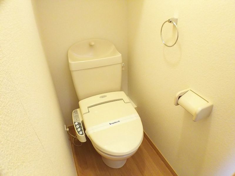 レオパレスポンセ トイレ
