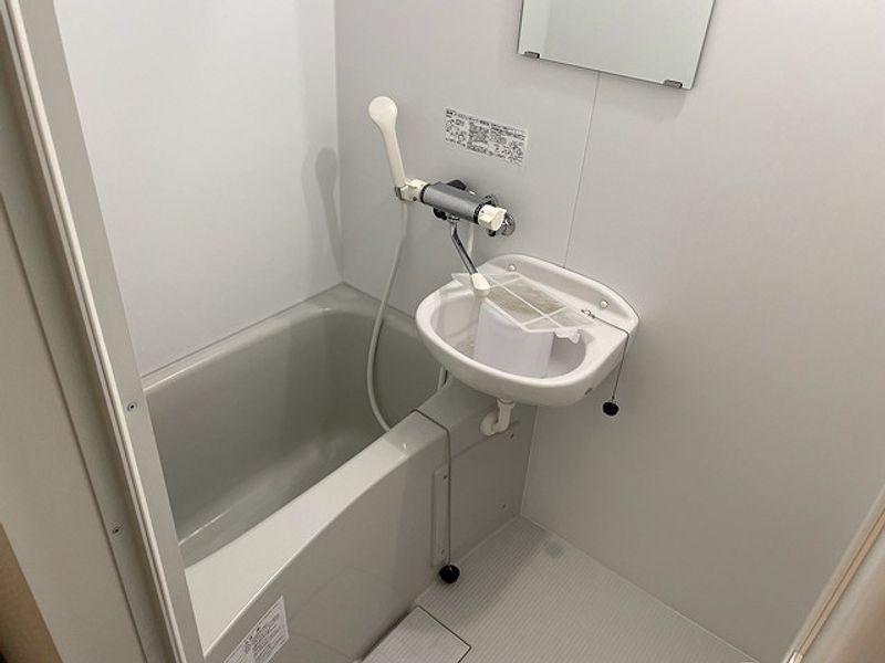 レオパレスツリートップ 洗面所