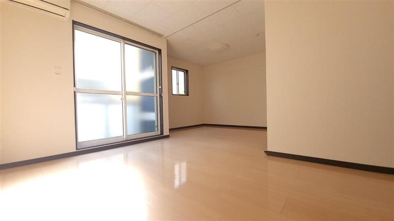 レオネクストパナメーラＫ 居間