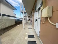 レオパレスシンフォニア ロビー