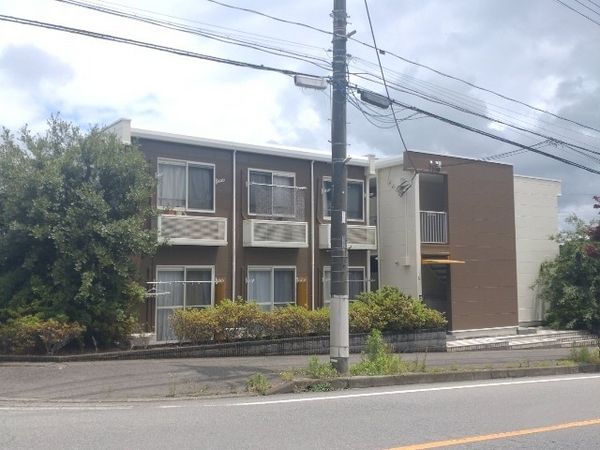 レオパレスヴェッセル 外観
