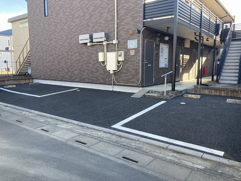 レオネクストユミィ 駐車場