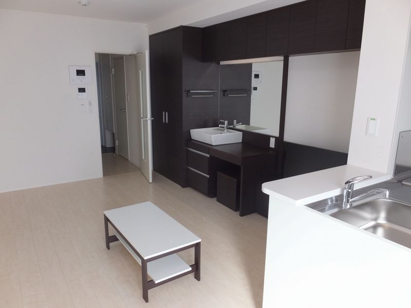 レオネクストヴィラ　アゼリア 居間