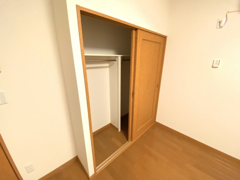 レオパレススターポート３１ 収納