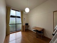 レオパレスホムラ 居間