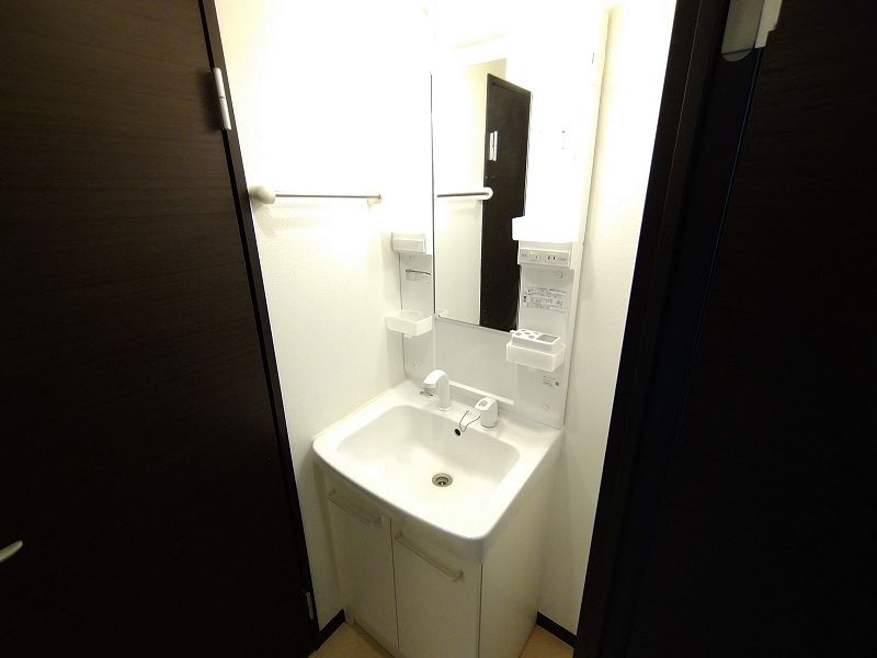 LEONEXT Minami Aoyama Sink