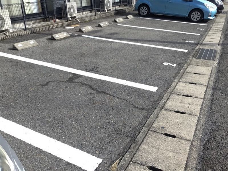 レオパレスＡＳＡＧＯＥ１７ 駐車場