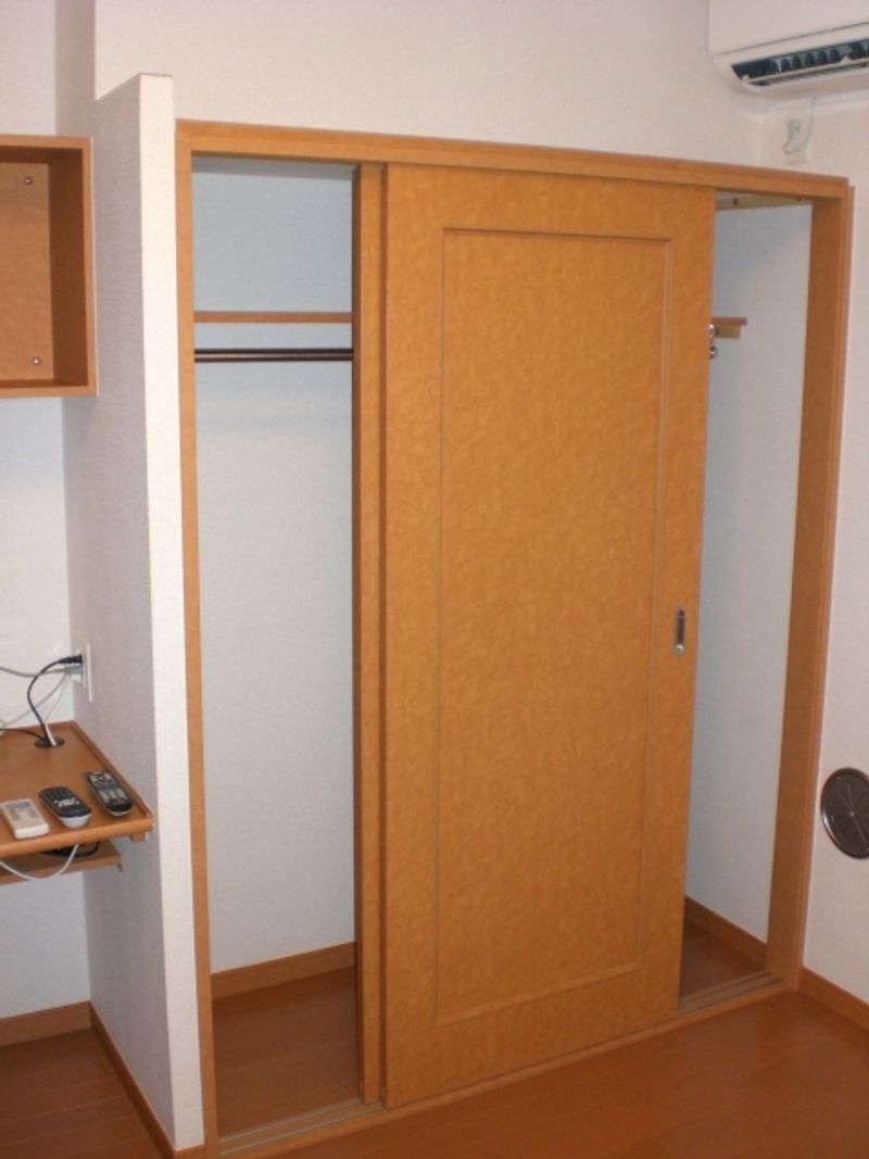 レオパレスソレーユⅡ 収納