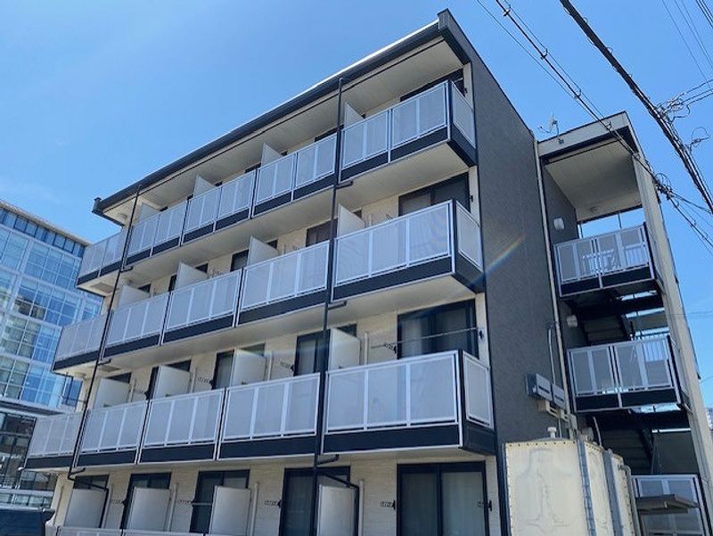 レオパレスパインツリー 外観