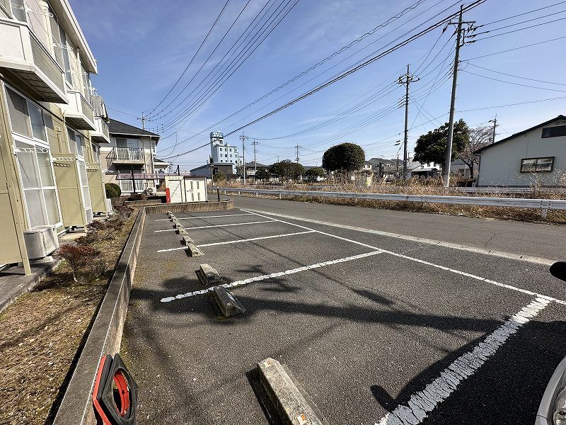 レオパレスパークハイム３Ｍ 駐車場