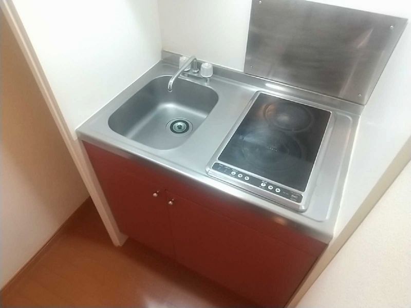 レオパレスウエストグリーンリバー キッチン