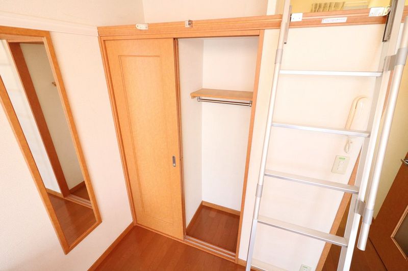 レオパレスコンフォート小松 収納