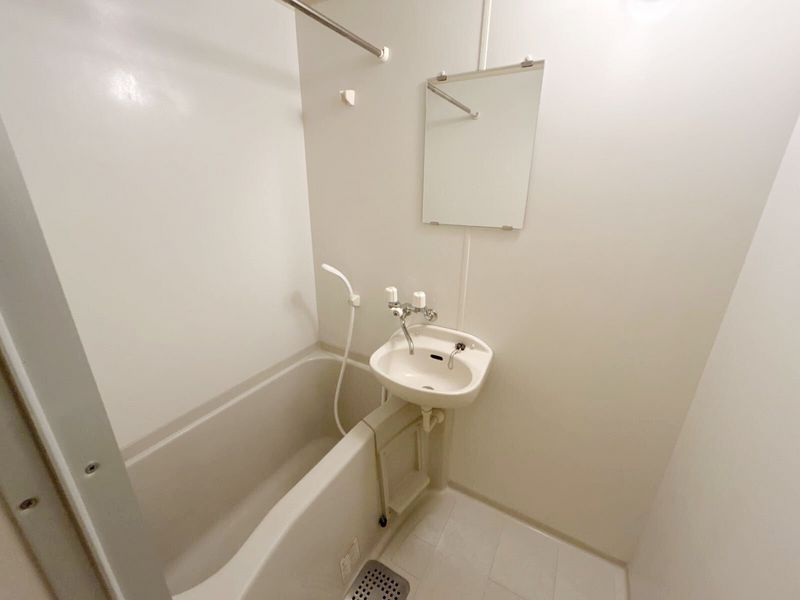 レオパレスノーブル 洗面台