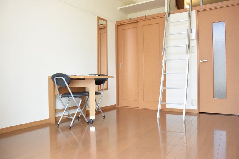 レオパレスブリエ 居間