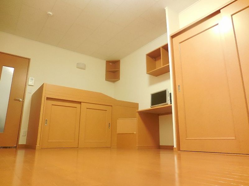 レオパレス宮代庭苑　Ⅱ 居間