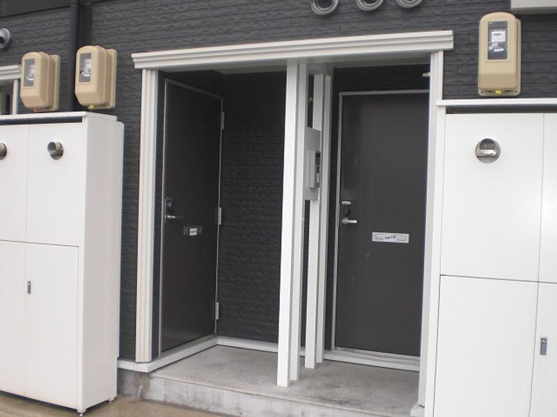 LEONEXT WAKATUKI II 현관