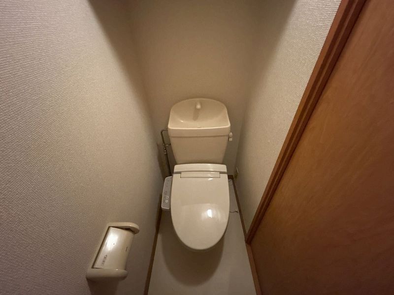 レオパレスプルミエ トイレ