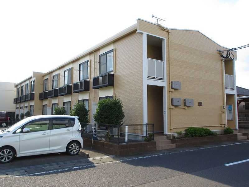 レオパレスグリーン　ウッド 外観