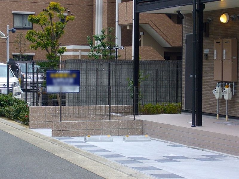 レオネクストソレイユ上穂積 駐車場