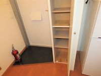 レオパレスリヴェール 玄関