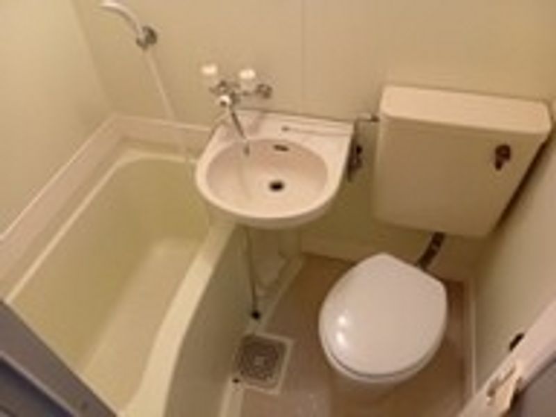 leopalace Harmony Heights Tsurumi Bathroom