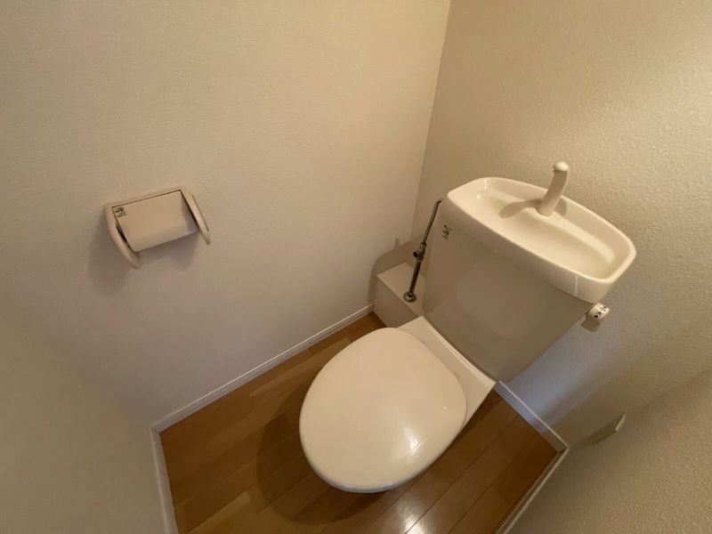 レオパレス光壱番館 トイレ