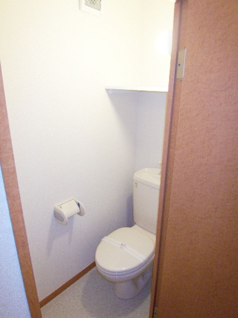レオパレス春日山 トイレ
