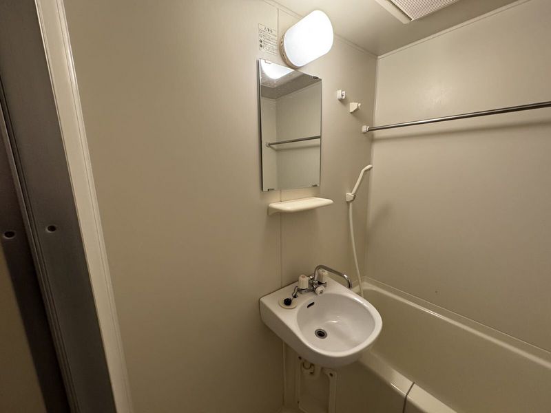 レオパレスアマーユ 洗面台