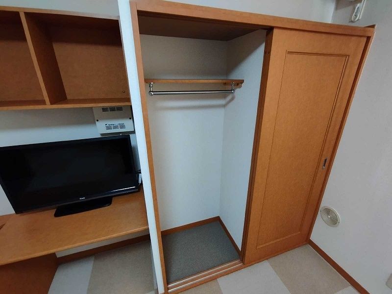 レオパレスシャンテＣ 収納