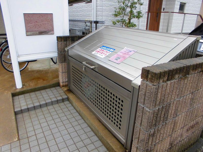 レオパレスブルーカナリア 共用部分
