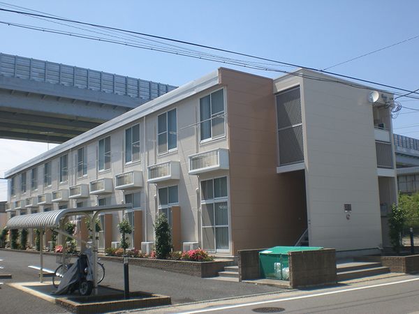 レオパレスアイディール 外観