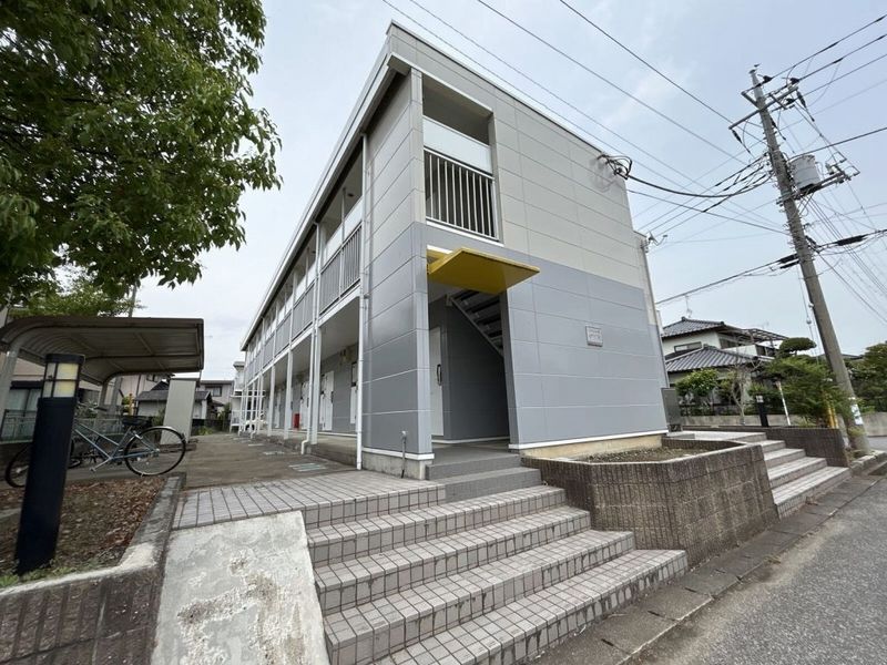 レオパレスネレイドⅡ 外観