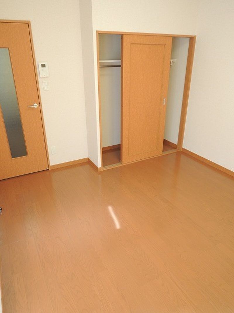 レオパレスＪ　Ｋクローバー 居間