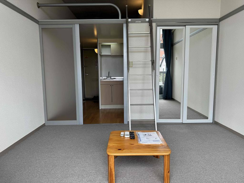 leopalace Ninomiya B Phòng khách