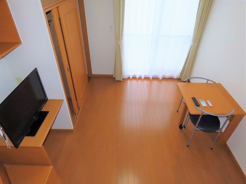 レオパレスつきのき 居間