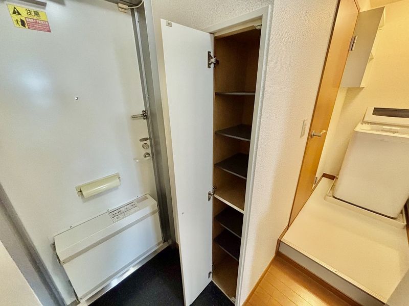 leopalace Minamoto 玄关