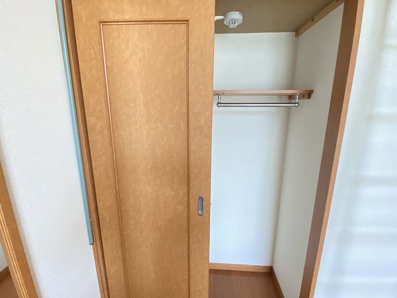 レオパレスエイティーン 収納