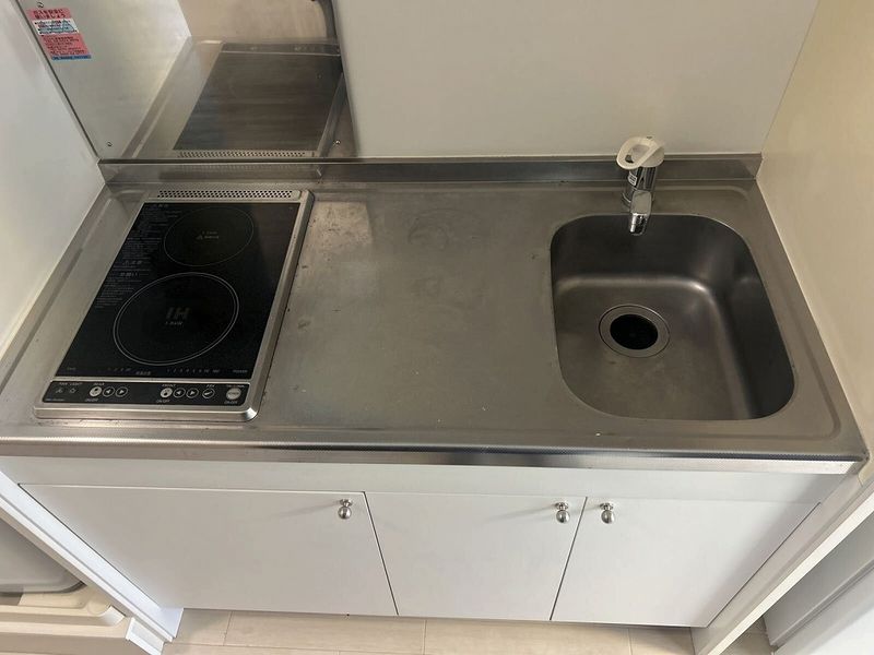 LEONEXT Falcon 21 Kitchen