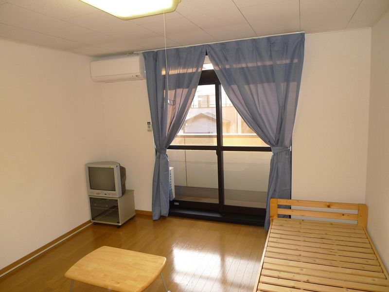レオパレスほうれんそう１号館 居間