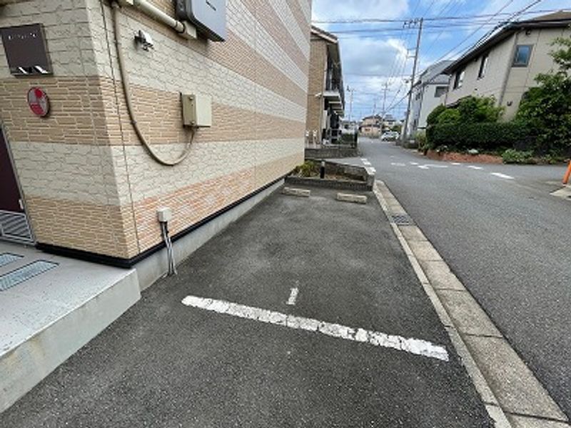 レオパレスヴィラージュ 駐車場