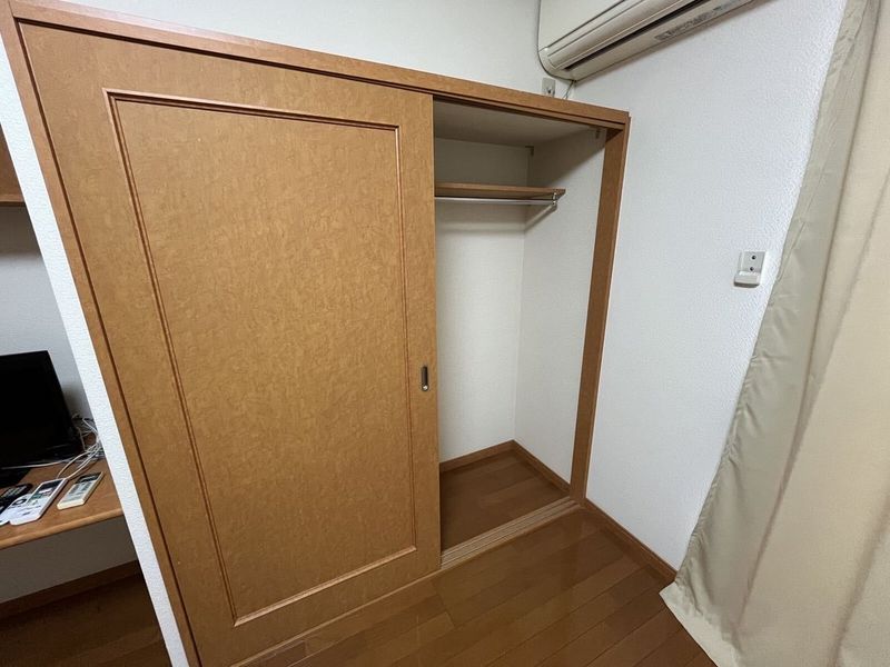 レオパレスシャルマン 収納