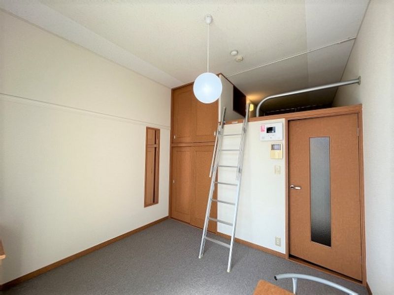 レオパレスグランデ泉Ｂ 居間