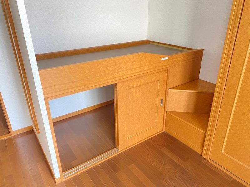 レオパレスエスポワール堀の内 収納