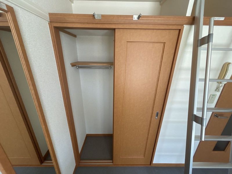 レオパレススカイライン 収納