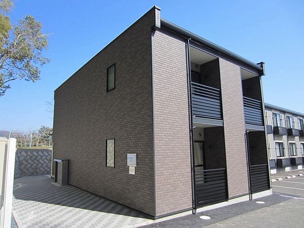 LEONEXT Mizuho III exterior