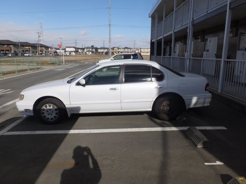 レオパレスドレミ 駐車場