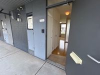 レオパレスブルースカイⅠ 玄関