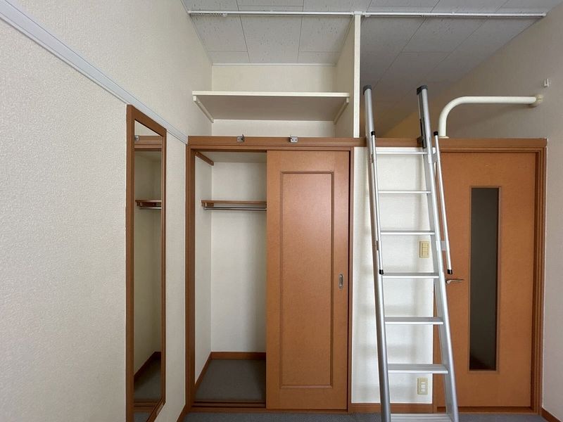 レオパレスｓａｋｕｒａⅡ 収納