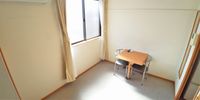 レオパレスグランティス 居間